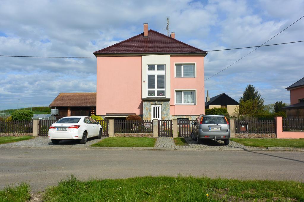 Rodinne Ubytovani - Family Accommodation Kobylice Luaran gambar